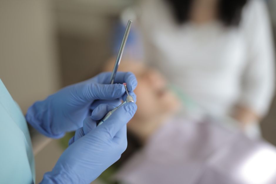 Cat de des trebuie sa mergi la dentist pentru un control dentar periodic